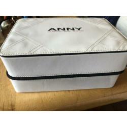 Anny gellak, led lamp in case