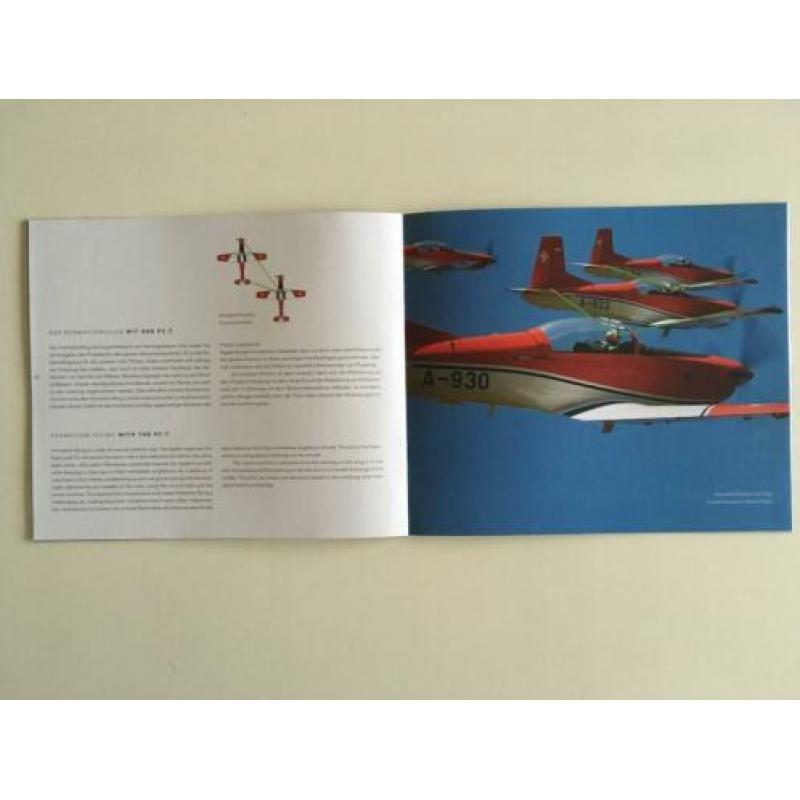 Jaarboek 2016 PC-7 stuntteam Swiss Air Force/Zwitserse Lucht