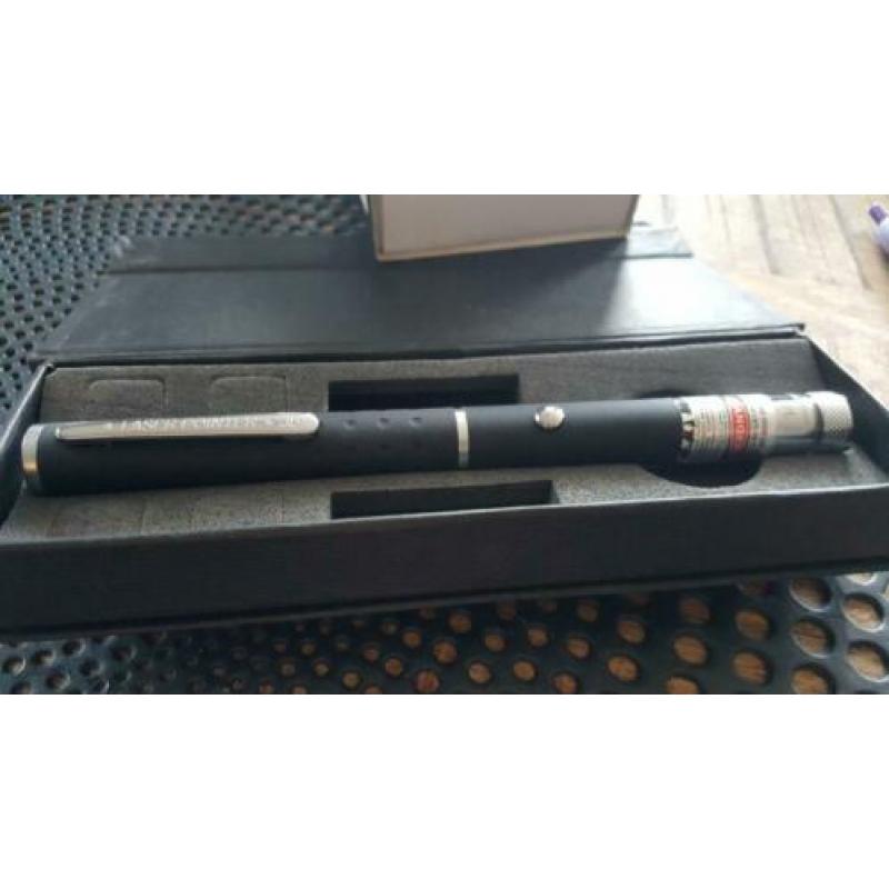 2 laser pennen