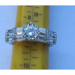 Schitterende ring met C.Z. steentjes
