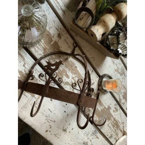 Brocante landelijke sober gietijzer wildhaakje