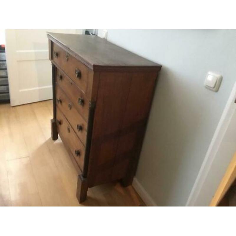 Antieke kast met lades H102xB96xD46