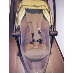 Quinny zapp xtra 2 / incl adapers maxi cosi