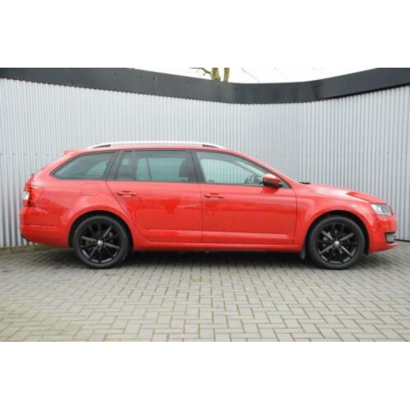 Skoda Octavia Combi 1.0TSI Xenon/Navi/Standkachel/Trekhaak
