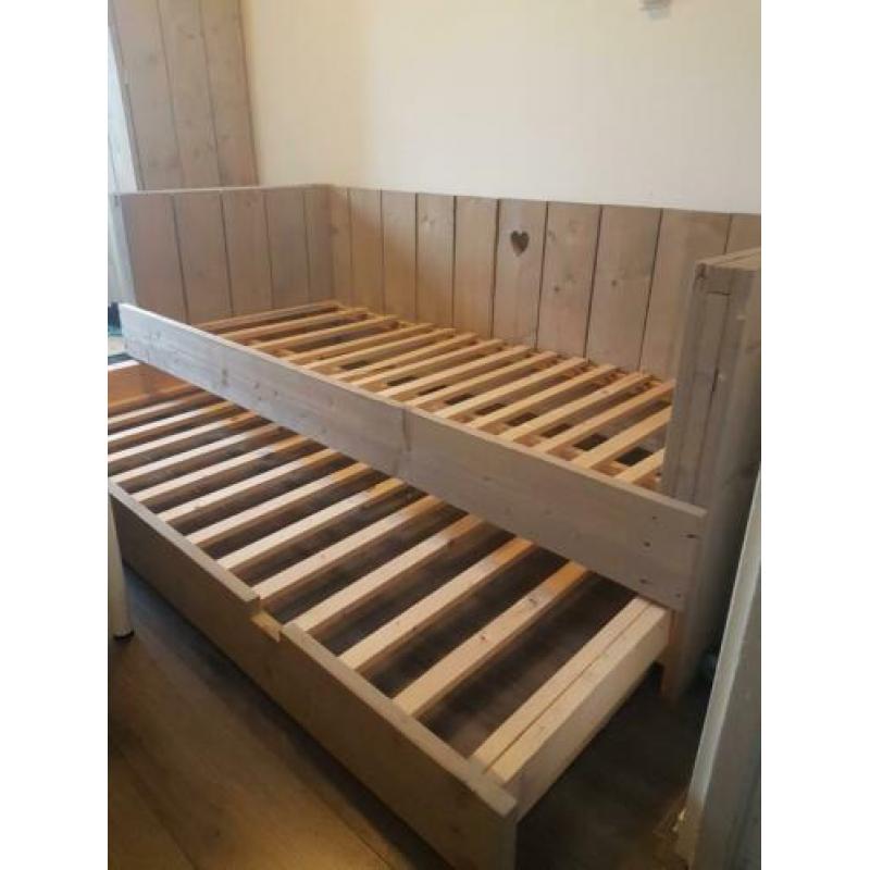 Steigerhouten bed plus kast