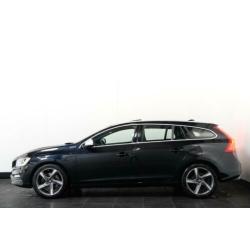 Volvo V60 2.4 D6 Hybrid R-Design AWD panorama-dak sport lede