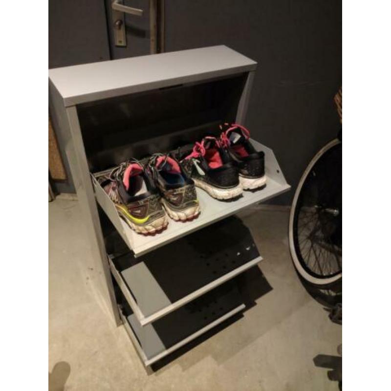 Schoenenkast t.e.a.b