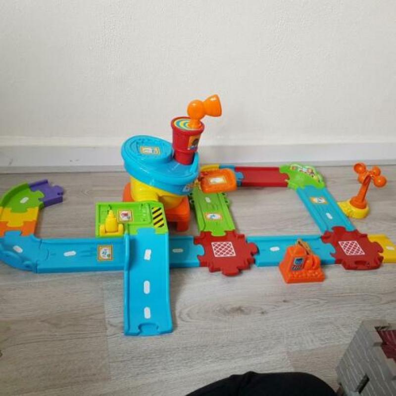 Heel veel toet toet auto's sets, losse banen en losse auto's