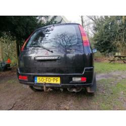 Mitsubishi Space-Runner 2.0 GLX 2000 Zwart