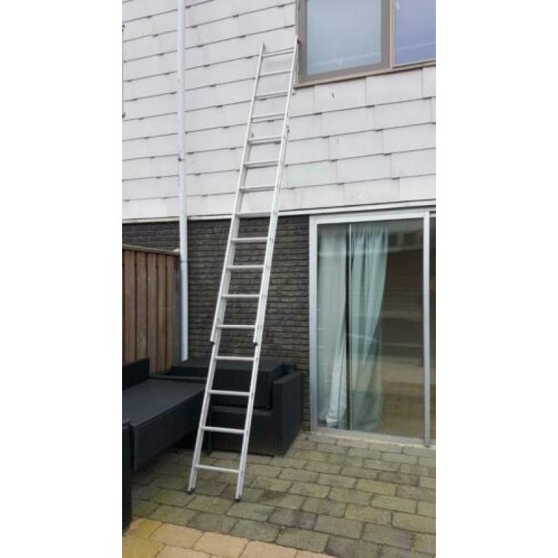 Altrex dubbele ladder 2x12 treden