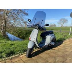 Vespa sprint iget snor 2150km 08/2018 1e eigenaar