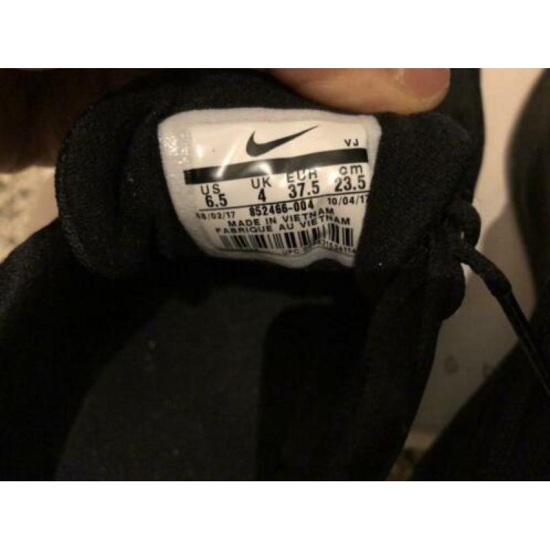 Nike training schoenen 37