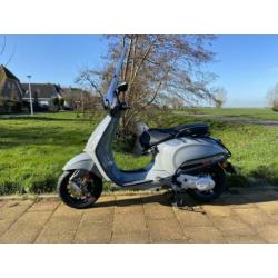 Vespa sprint iget snor 2150km 08/2018 1e eigenaar