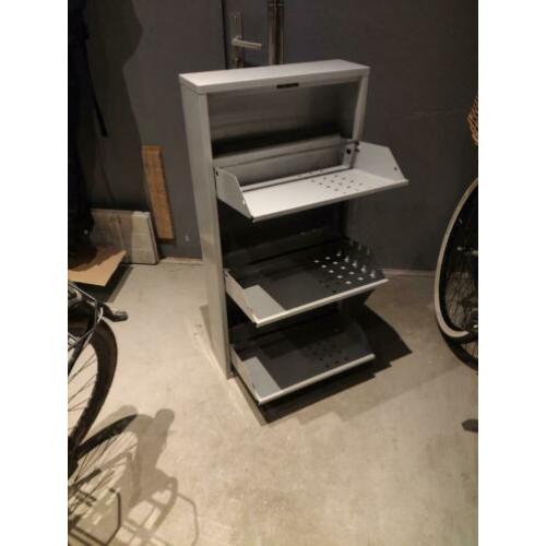 Schoenenkast t.e.a.b