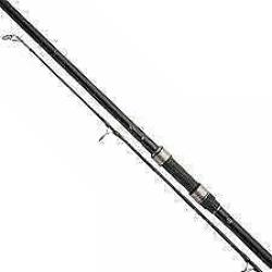 2 Fox karperhengels + 2 Spro baitrunners + 2 Daiwa sleeves
