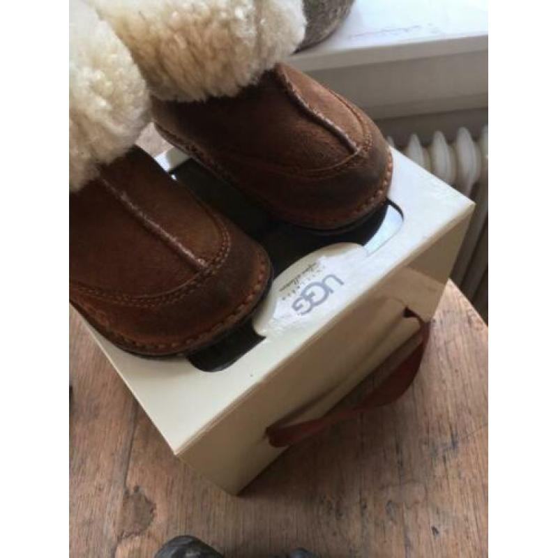 Baby UGG maat S