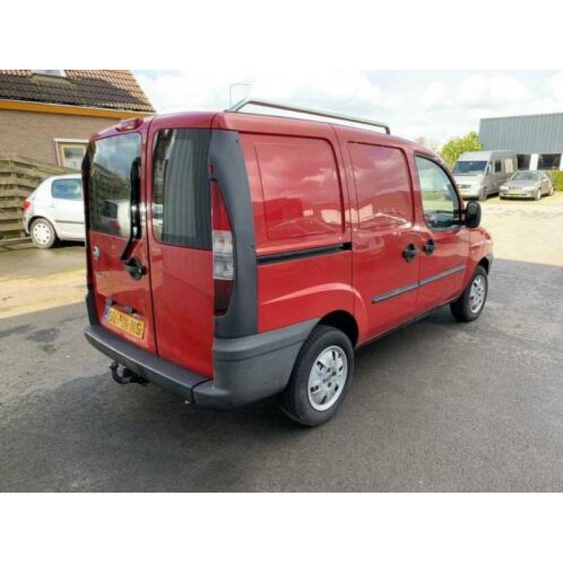 Fiat Doblò Cargo 1.9D / Bj 2004 / Schuifdeur / NAP