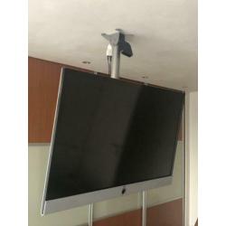 Flatscreen 3D scherm Loewe Connect 46 zilver wandmodel