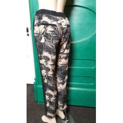 Gave broek van NU Denmark, maat S