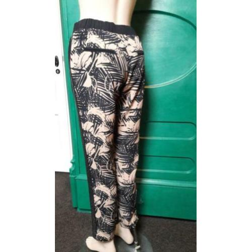 Gave broek van NU Denmark, maat S