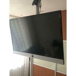 Flatscreen 3D scherm Loewe Connect 46 zilver wandmodel