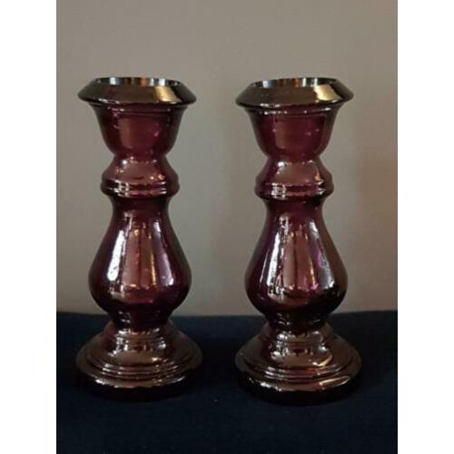 Stoere paarse glazen kandelaars 30 cm hoog