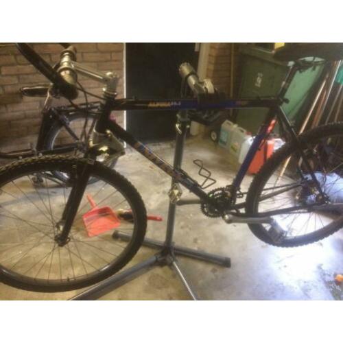 Univega Alpina Klassieke Mountainbike
