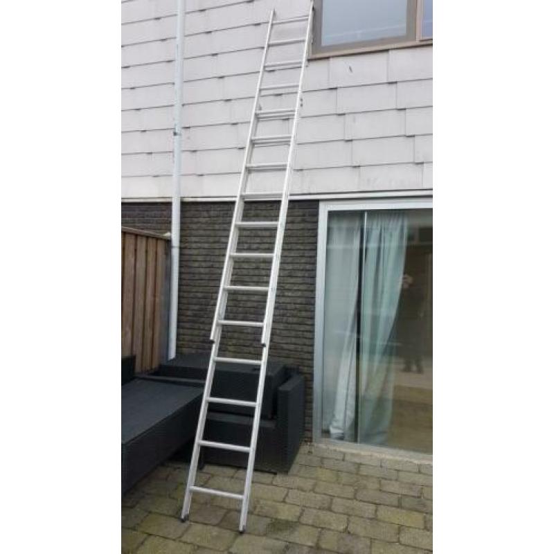 Altrex dubbele ladder 2x12 treden