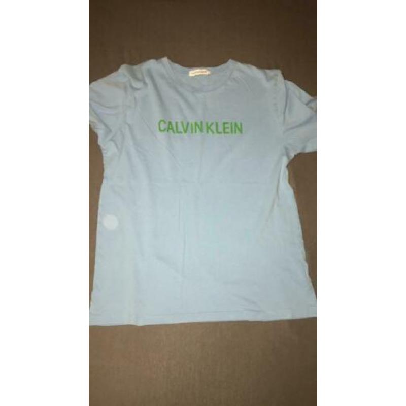 Calvin Klein T-Shirt (S jongens)