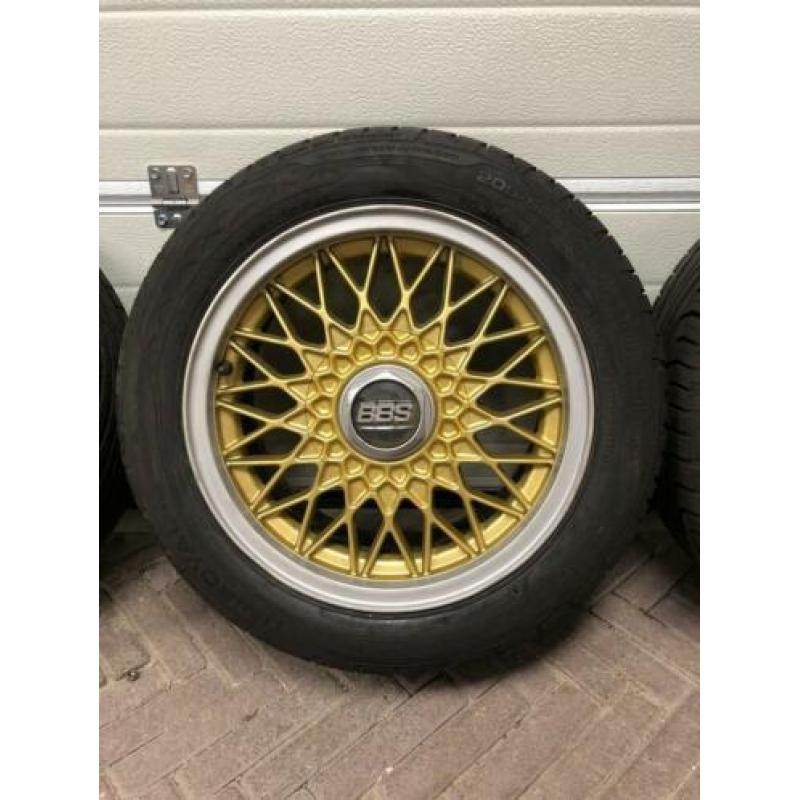 BMW e30 BBS kruisspaak 4x100 15 inch 7J et24 Uniroyal