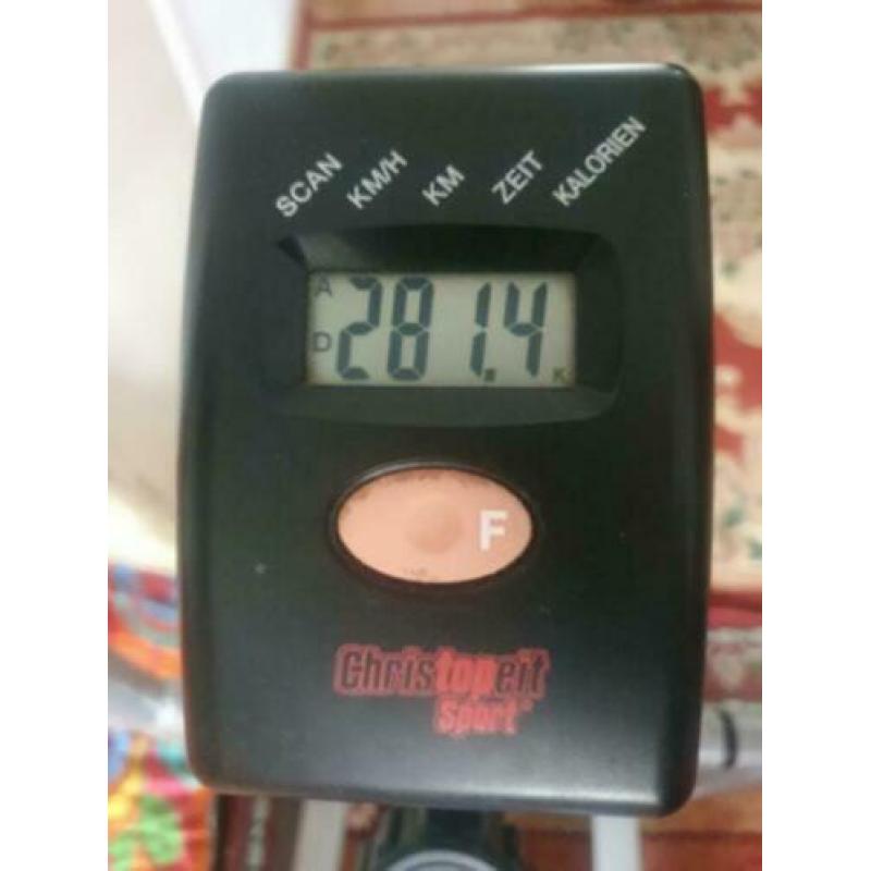 Te Koop goedwerkende crosstrainer