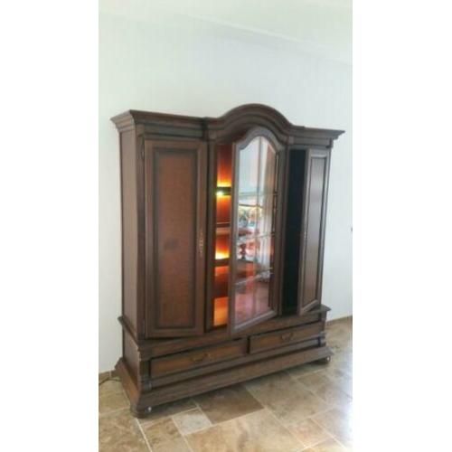 Eiken kast, buffetkast, vitrinekast, kabinet