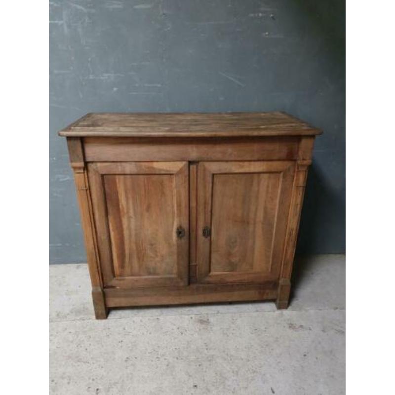 Antieke kast dressoir notenhout