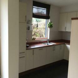 Keuken L-vormig , ca 290x298.