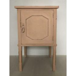 Brocante nachtkastje roze