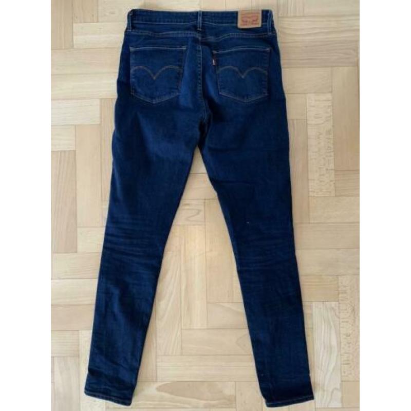 Levi high rise skinny w30l32