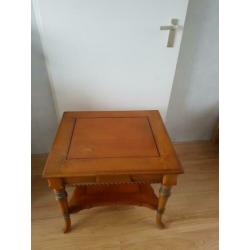 bijzettafel
