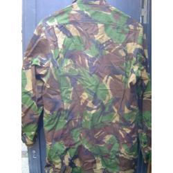 militaria kleding mt L vanaf €5 zgan
