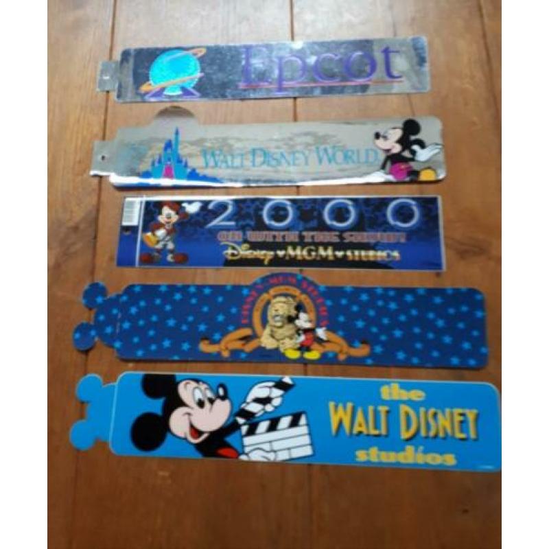 Vijf bumperstickers uit Walt Disney World