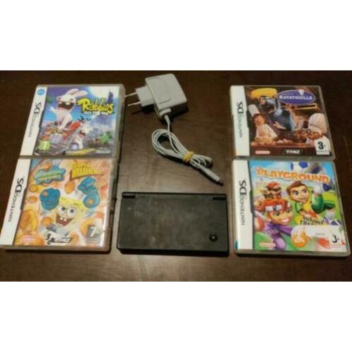 Nintendo DSI zwart met 4 games en oplader