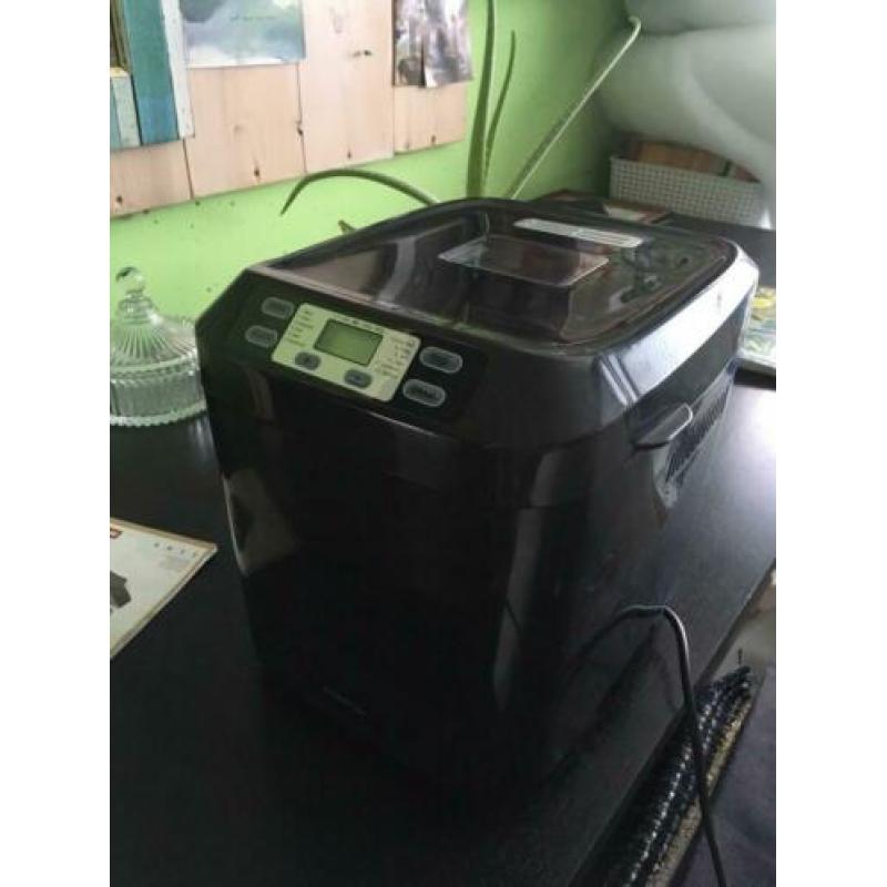 Broodbak machine Inventum met gebruiksaanwijzing ZGAN