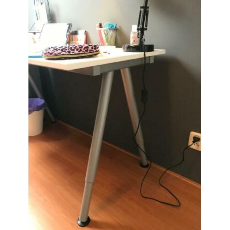 Bed 200x80 cm. Wit. (KAN in combinatie met bureau)