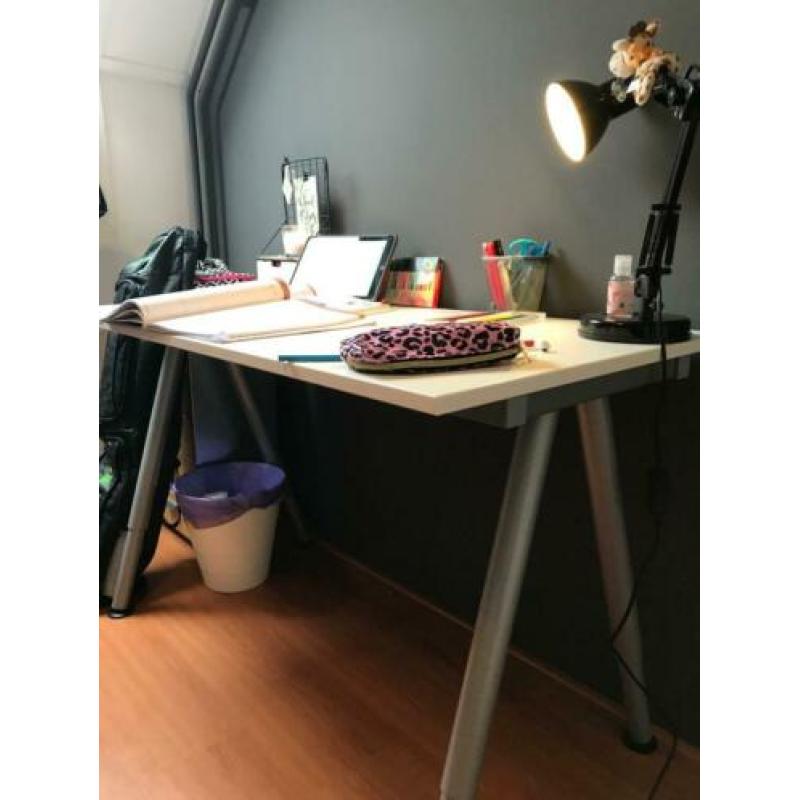 Bed 200x80 cm. Wit. (KAN in combinatie met bureau)