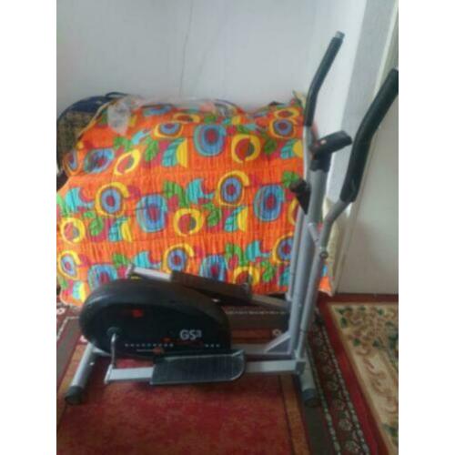 Te Koop goedwerkende crosstrainer