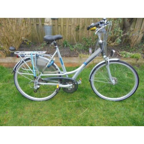 Een nette Batavus Compass 28 inch 24 versnellingen