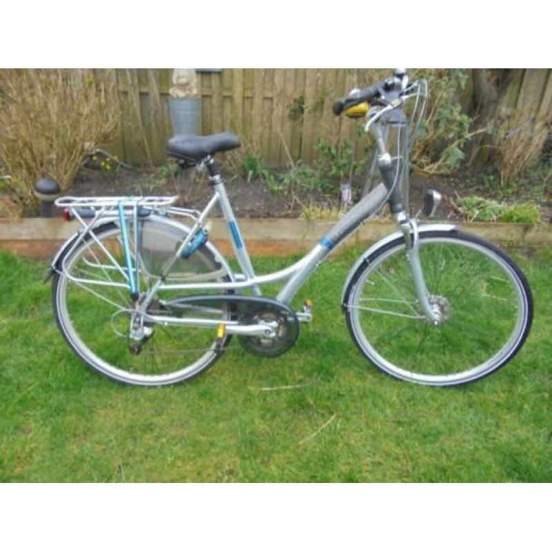 Een nette Batavus Compass 28 inch 24 versnellingen