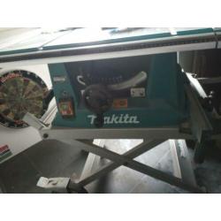 Makita MLT100 met onderstel