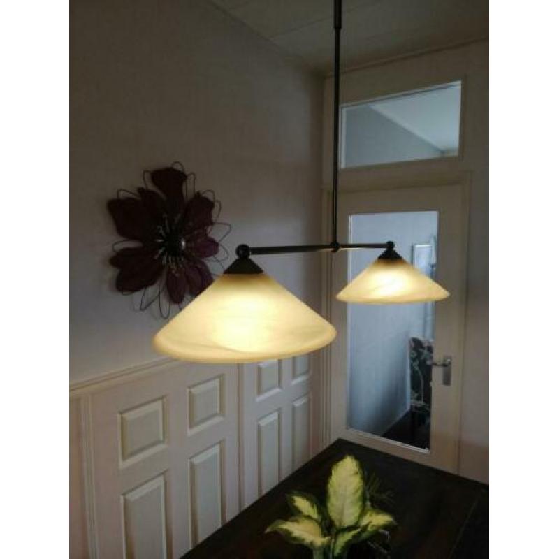 Hanglamp met twee glazen kappen