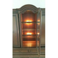 Eiken kast, buffetkast, vitrinekast, kabinet