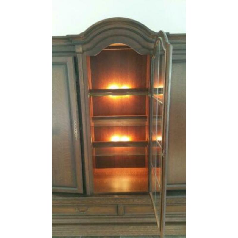 Eiken kast, buffetkast, vitrinekast, kabinet